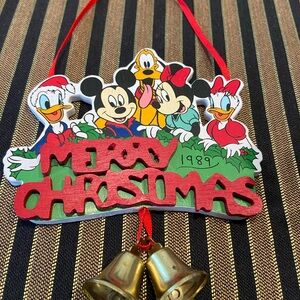 vintage 1989 the walt disney company ornament merry christmas bells